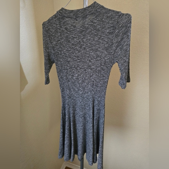 Aiden Y Short Sleeve Pullover Dress - Picture 3 of 4